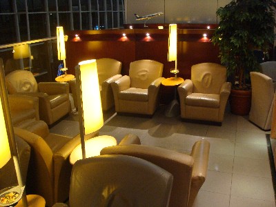 ana_hkg_lounge4.jpg